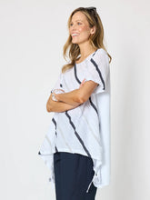 Load image into Gallery viewer, Bellevue Longline Top - White
