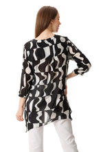 Load image into Gallery viewer, Hobart print tunic Black And White
