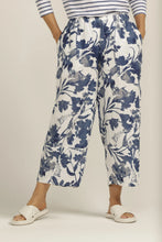Load image into Gallery viewer, Linen Blue Floral Cropped Pant
