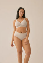 Load image into Gallery viewer, Naturana Side Smoothing Soft Cup Wireless Padded Bra / Nude
