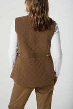 Load image into Gallery viewer, Quilted Vest / Fudge
