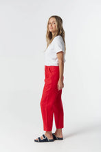 Load image into Gallery viewer, GC Staple Tailored Linen Pant - Poinsettia
