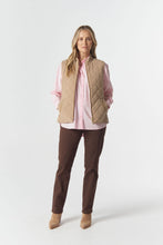 Load image into Gallery viewer, The Heritage Quilted Vest - Iced Coffee
