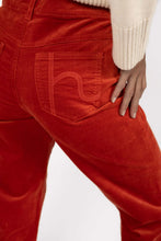 Load image into Gallery viewer, Va Va Velour Pant / Rust
