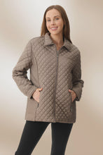 Load image into Gallery viewer, 5QJ49 - Short quilted Jacket Mushroom
