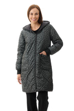 Load image into Gallery viewer, Reversable Puffer Jacket - Khaki/Black
