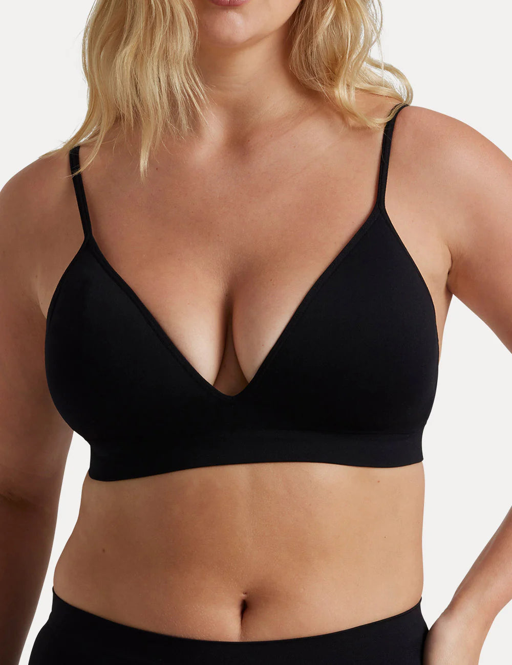 Bare Essentials Moulded Wire Free Bra / Black