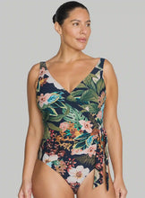 Load image into Gallery viewer, Into The Saltu Hayes D / DD Cup Underwire One Piece Navy Flowers
