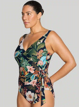 Load image into Gallery viewer, Into The Saltu Hayes D / DD Cup Underwire One Piece Navy Flowers
