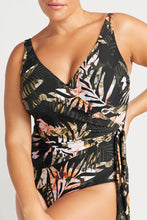 Load image into Gallery viewer, Neo Du Palmis Hayes D / DD Cup Underwire One Piece
