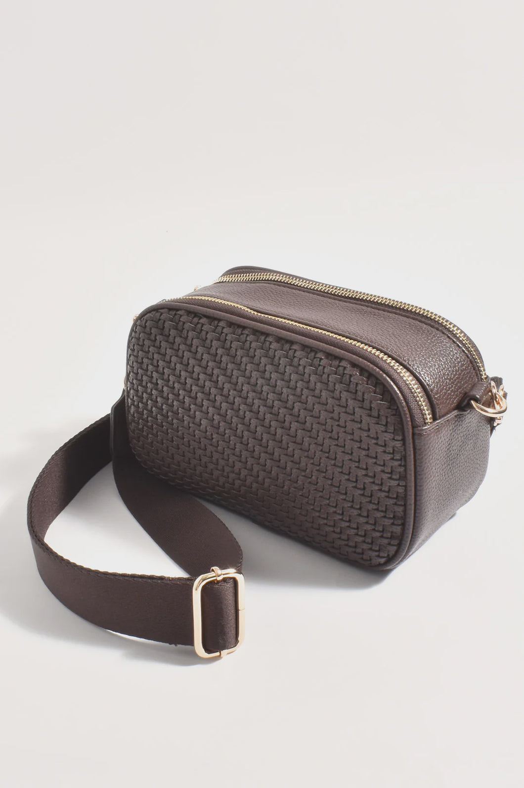 Percy Weave Crossbody Bag (Choc)