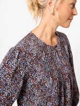 Load image into Gallery viewer, Amelita Blouse Saddle
