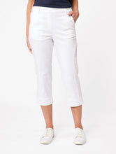Load image into Gallery viewer, Taren 3/4 Length Pant
