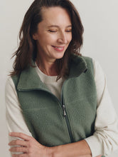 Load image into Gallery viewer, Kenzy Sherpa Vest - Green

