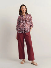Load image into Gallery viewer, Saphira 3/4 Sleeve Shirt - Tuscan
