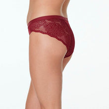 Load image into Gallery viewer, Bendon Conscious Simplicity Boyleg Brief Rhubarb Small

