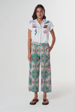 Load image into Gallery viewer, Free Bird Cropped Pant - Smooth Sailing Print
