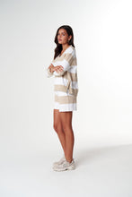 Load image into Gallery viewer, Boy Friend Rugby - White/Safari
