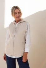 Load image into Gallery viewer, 100% Boiled Wool Rib Collar Zip Front Vest - Cream
