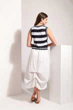 Load image into Gallery viewer, Foil Clothing SAY HELLO Tank
