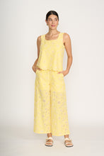 Load image into Gallery viewer, Juicy Details Pant - Yellow Flower
