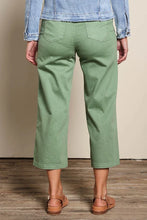 Load image into Gallery viewer, Hudson Crop Denim Jean - Fern
