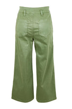 Load image into Gallery viewer, Hudson Crop Denim Jean - Fern
