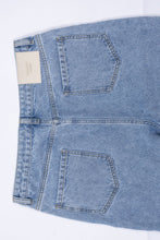 Load image into Gallery viewer, HUMIDITY Elle Jeans / Cloud Blue
