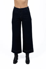 Load image into Gallery viewer, Fleetwood Jeans / Blue
