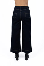 Load image into Gallery viewer, Fleetwood Jeans / Blue

