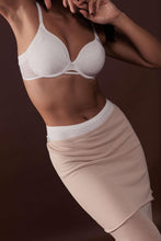 Load image into Gallery viewer, Airy Sensation T Shirt Bra / WHITE
