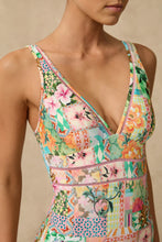 Load image into Gallery viewer, Simi Multi Fit V One Piece
