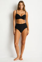 Load image into Gallery viewer, Spinnaker Moulded Cup Bra - Black
