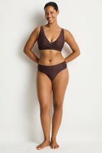 Load image into Gallery viewer, Zen Cross Front Multifit Bra - Cocoa
