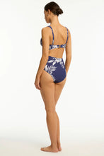 Load image into Gallery viewer, Aloha Cross Front Multifit Bra / Navy
