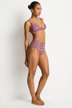 Load image into Gallery viewer, Tessera Chain Link Longline Tri Top
