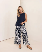 Load image into Gallery viewer, Linen Button Back Top  Navy

