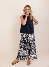 Load image into Gallery viewer, Linen Button Back Top  Navy
