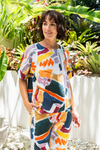 Load image into Gallery viewer, Cuff Sleeve Top - Abstract
