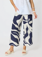 Load image into Gallery viewer, Bay Leaf Wide Leg Pant - Navy Multi
