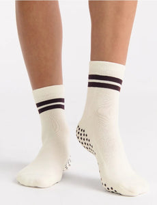 Organic Cotton Grip Crew Sock - Buttercream