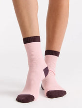 Load image into Gallery viewer, Organic Cotton Two Tone Rib Crew Sock - Ballet
