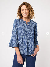 Load image into Gallery viewer, Lovella 3/4 Sleeve Blouse
