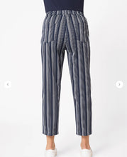 Load image into Gallery viewer, Mainie Short Length Pant - Ink
