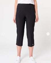 Load image into Gallery viewer, Eureka 3/4 Pant - Black

