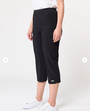 Load image into Gallery viewer, Eureka 3/4 Pant - Black
