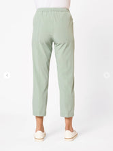 Load image into Gallery viewer, Eureka Short Length Pant - Fennel
