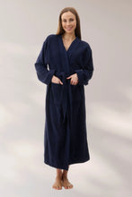 Load image into Gallery viewer, Givoni Mid length Wrap / navy
