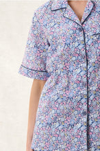 Load image into Gallery viewer, Daisy Capri Pyjama
