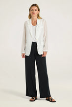Load image into Gallery viewer, Yarra Trail Saintly Pant / Black
